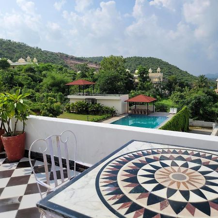 Aura Gold Resort Udajpur Exteriér fotografie