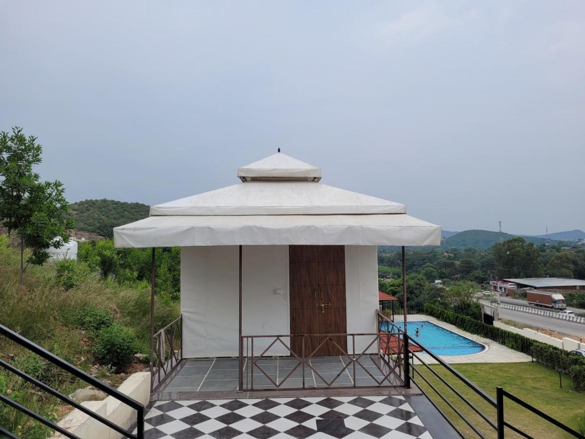 Aura Gold Resort Udajpur Exteriér fotografie