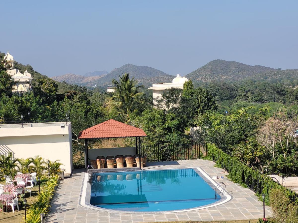 Aura Gold Resort Udajpur Exteriér fotografie
