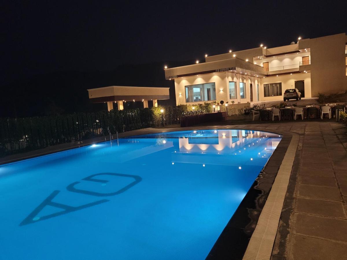 Aura Gold Resort Udajpur Exteriér fotografie