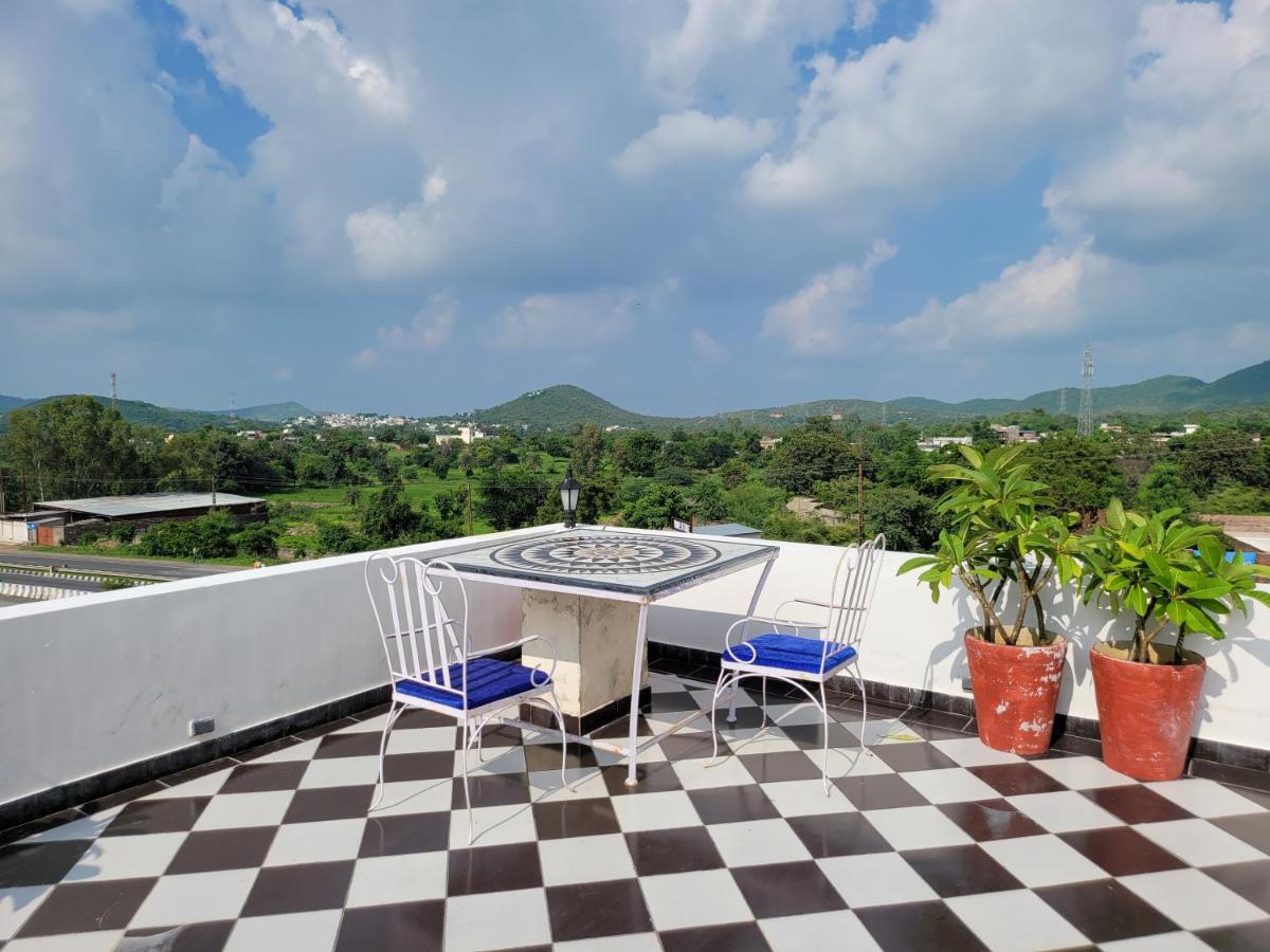 Aura Gold Resort Udajpur Exteriér fotografie